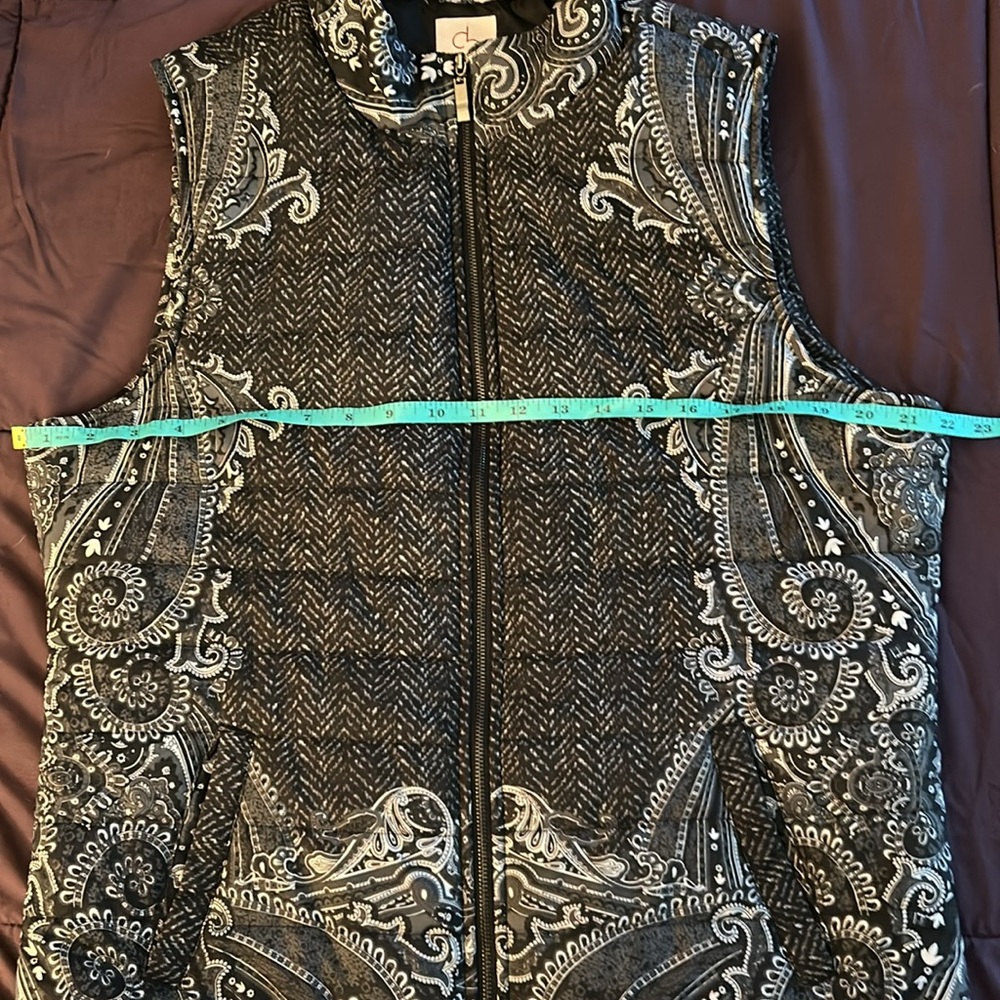 CB Established 1962 Womens Puffer Vest Handkerchief print Zip Up Lined B… - Picture 13 of 16